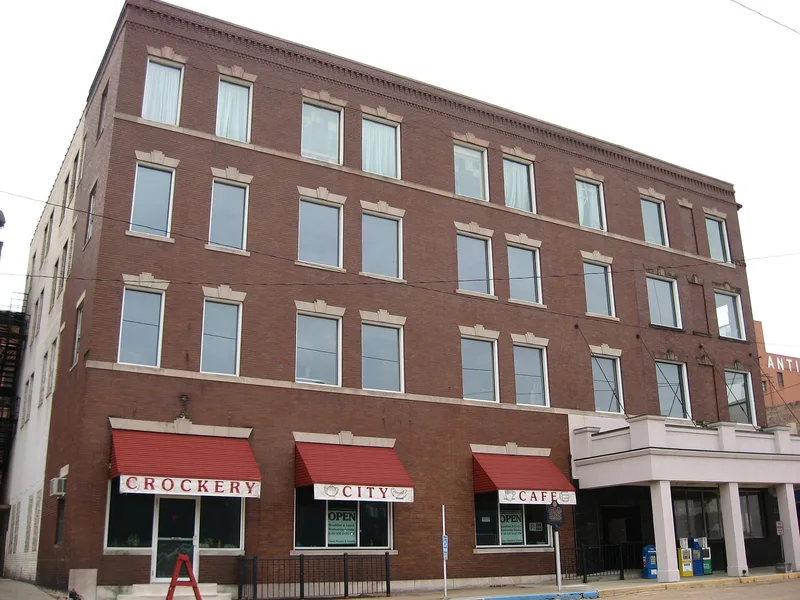 Travelers Hotel, East Liverpool, Ohio