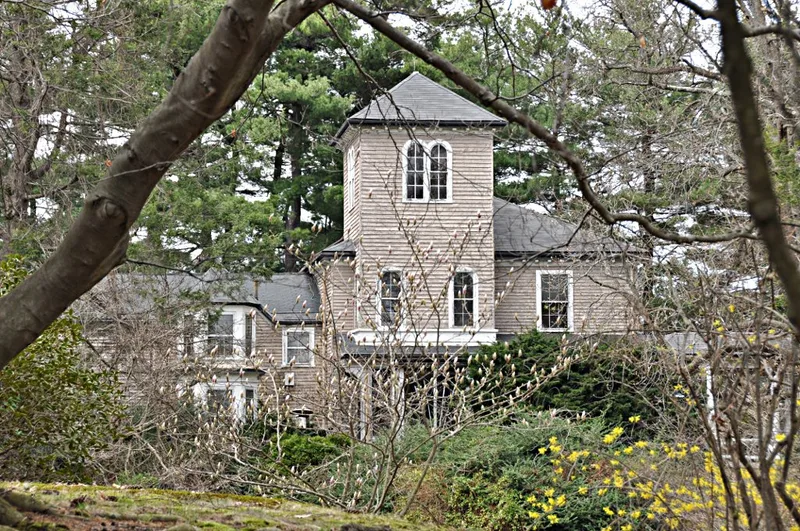 Eminence, The, Newton, Massachusetts