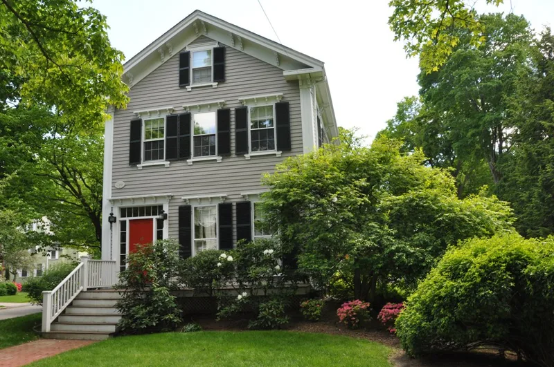 House at 15 Davis Avenue, Newton, Massachusetts