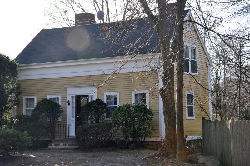 House at 729 Dedham Street, Newton, Massachusetts