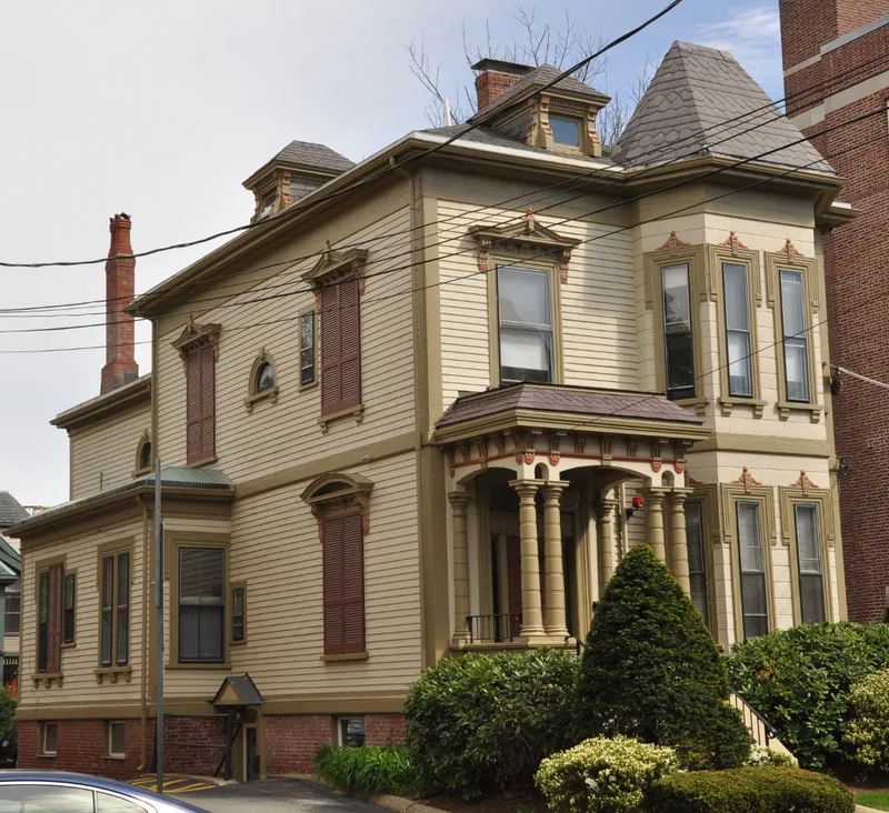 Littlefield-Roberts House, Cambridge, Massachusetts