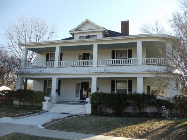 Witten, Pat, House, Waxahachie, Texas