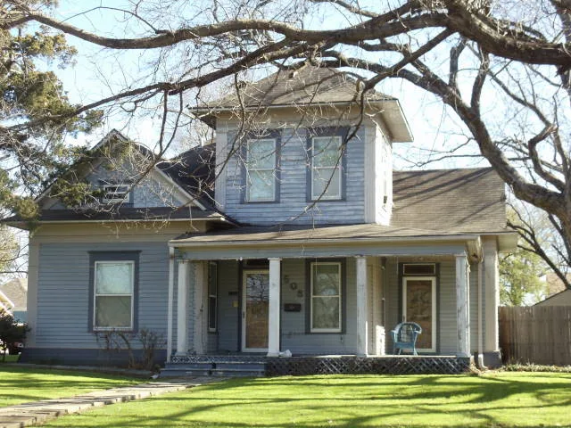 House at 508 North Dallas, Ennis, Texas