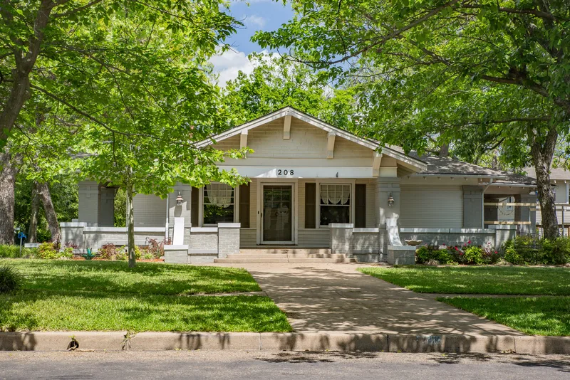 Sharp House, Ennis, Texas