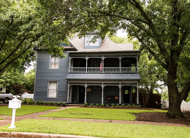 Hines, E. M., House, Waxahachie, Texas