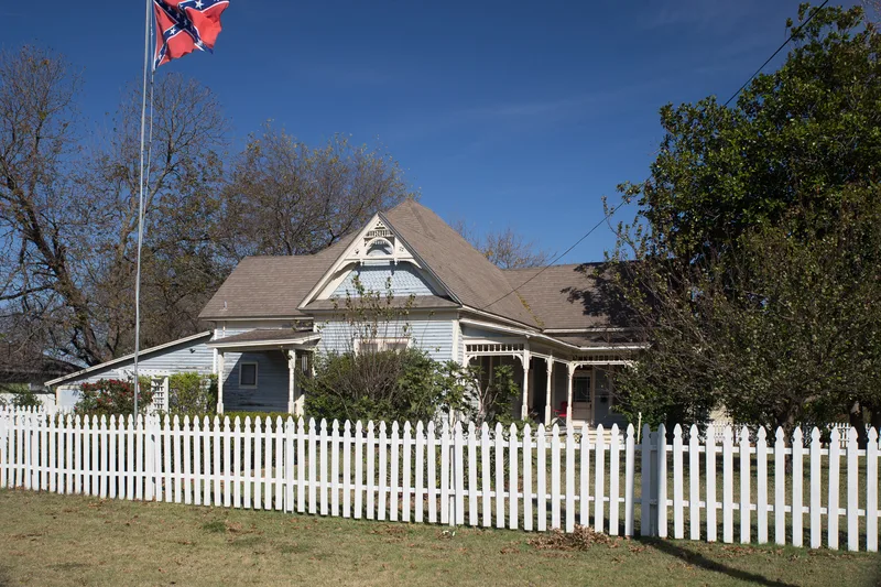 House at 1301 East Marvin, Waxahachie, Texas