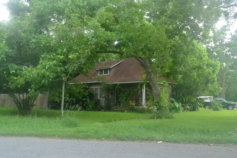 House at 804 Siegfried, Victoria, Texas