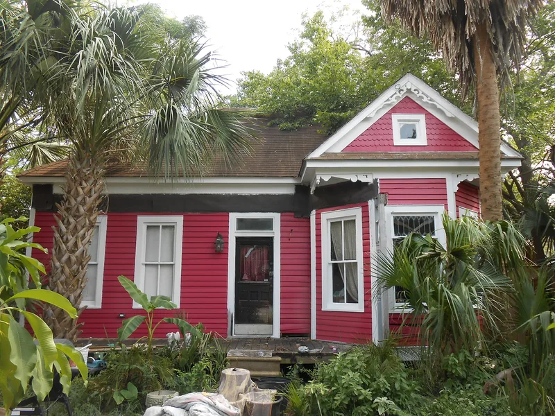House at 407 East Convent, Victoria, Texas