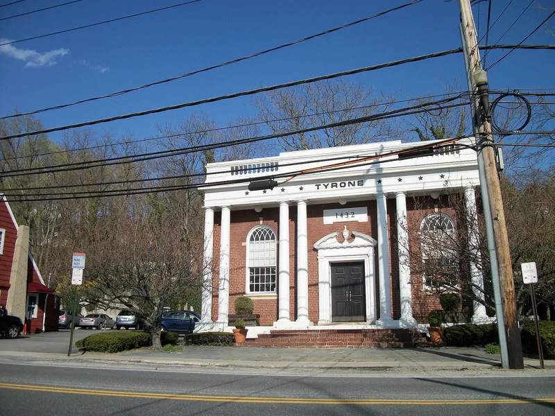 Roslyn National Bank and Trust Company Building, Roslyn, New York