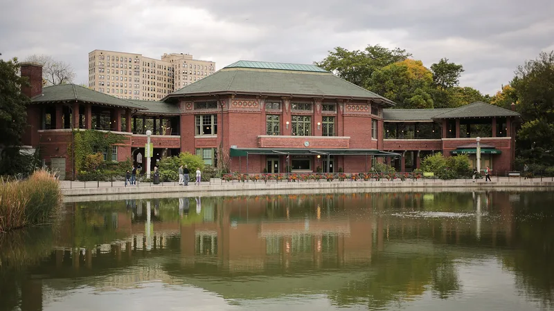 Lincoln Park, South Pond Refectory, Chicago, Illinois