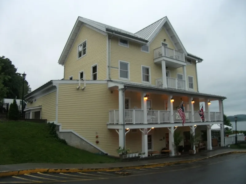 Rhinecliff Hotel, Rhinecliff, New York