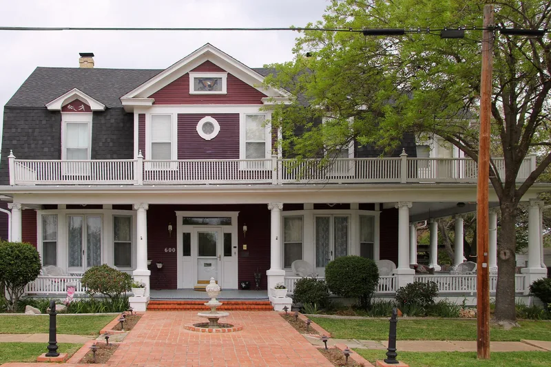 McDougal-Jones House, Bryan, Texas