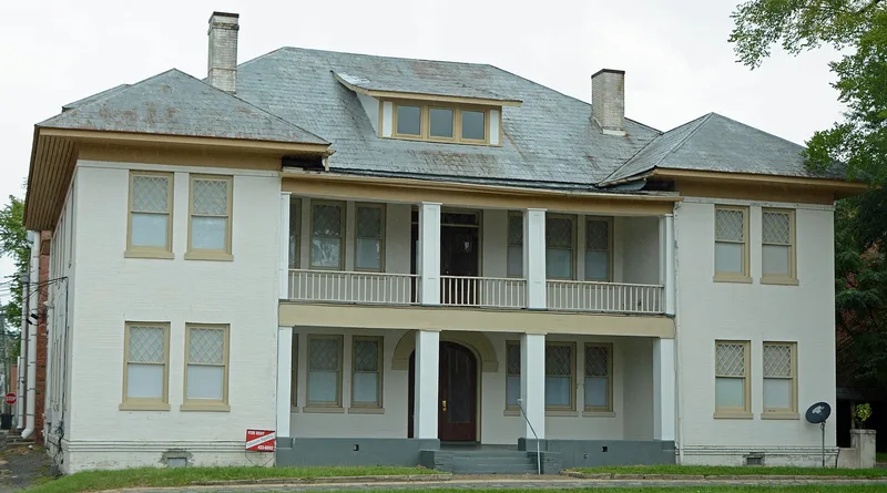 Holtzendorf Apartments, Fitzgerald, Georgia