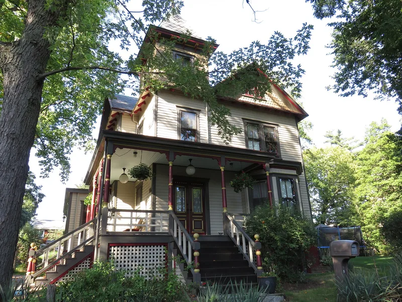 House at 18 Seventeenth Avenue, Sea Cliff, New York