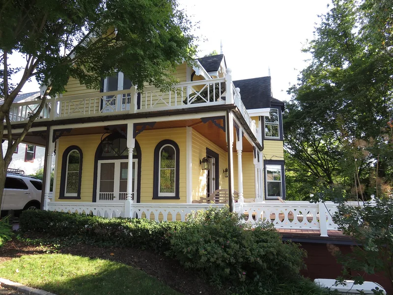 House at 173 Sixteenth Avenue, Sea Cliff, New York