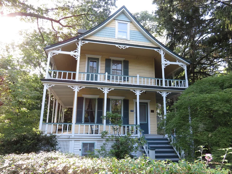 House at 378 Glen Avenue, Sea Cliff, New York