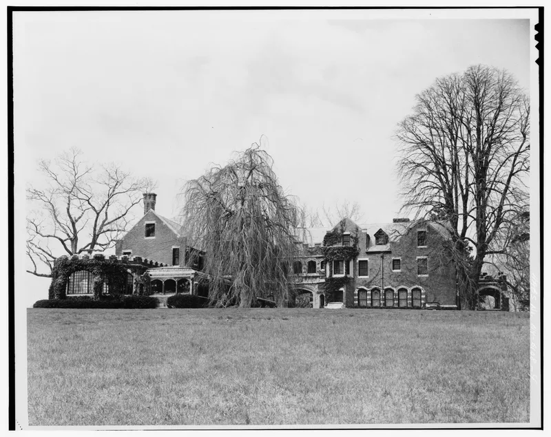 Fort Hill Estate, Lloyd Harbor, New York