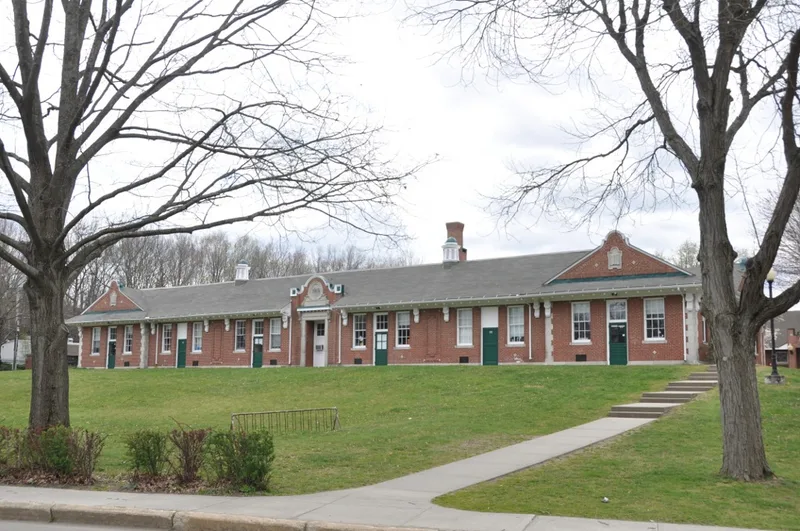 Newton Street School, Greenfield, Massachusetts