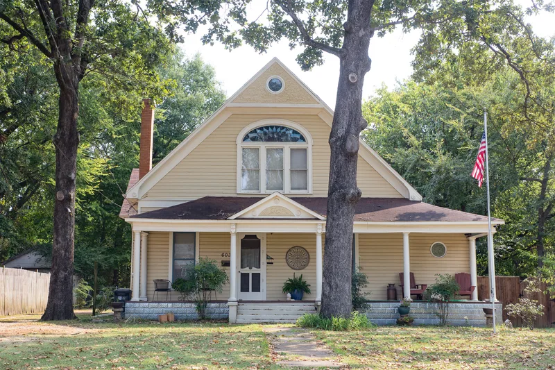 McCormic-Bishop House, Paris, Texas