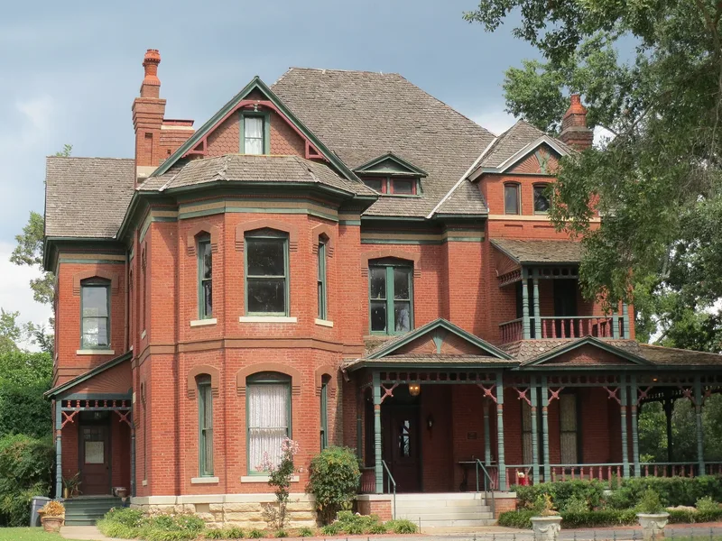 Wise-Fielding House and Carriage House, Paris, Texas