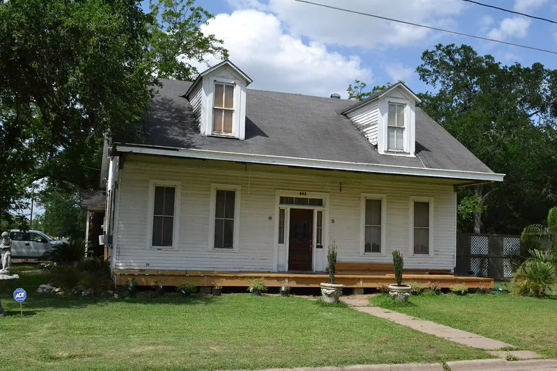 Marie, Frank, House, Cuero, Texas