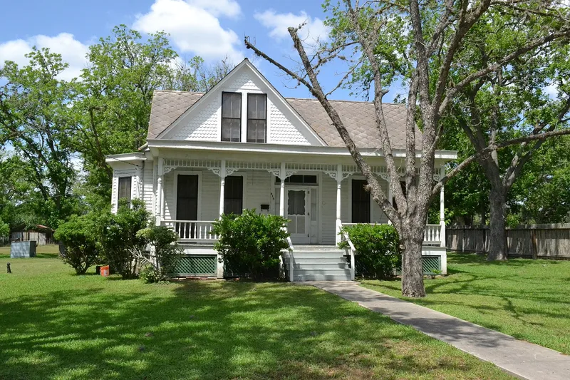 Leinhardt, Albert and Kate, House, Cuero, Texas