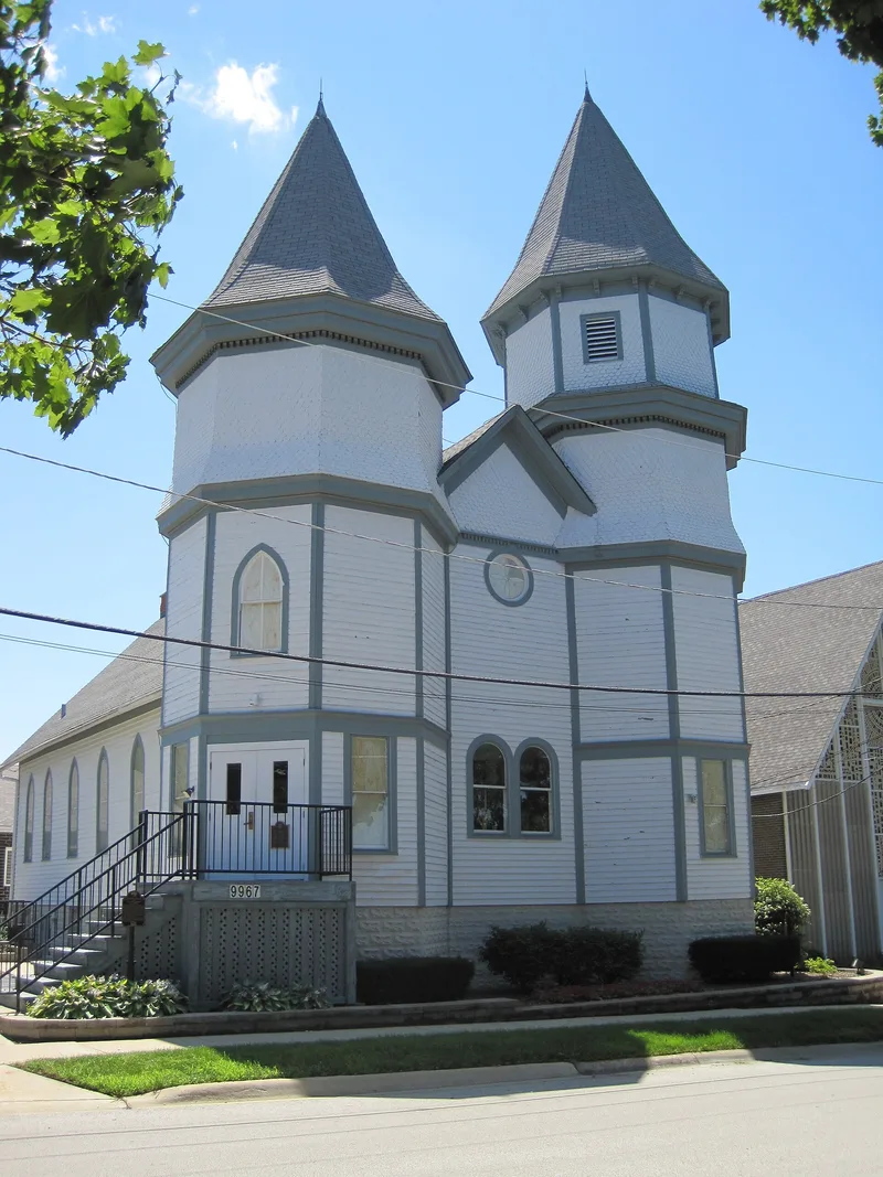 Twin Tower Sanctuary, Orland Park, Illinois