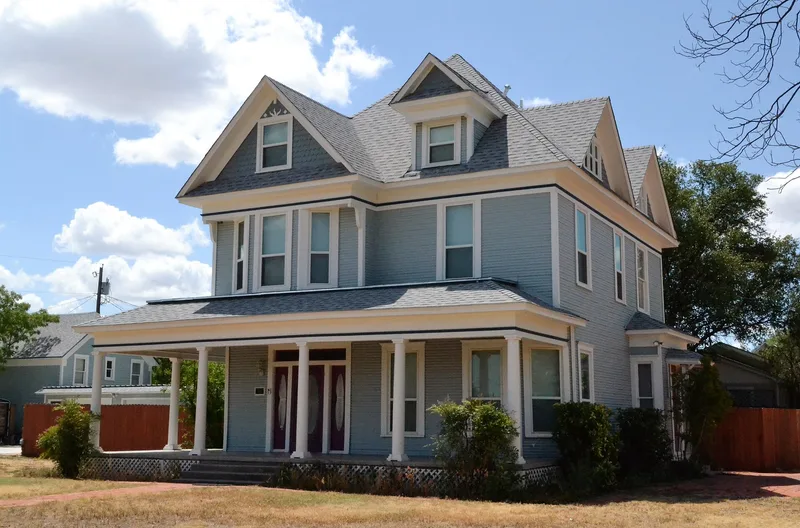 House at 521 West Highland Boulevard, San Angelo, Texas