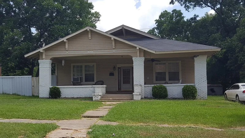Kennedy, A. C.-Runnells House, Lufkin, Texas