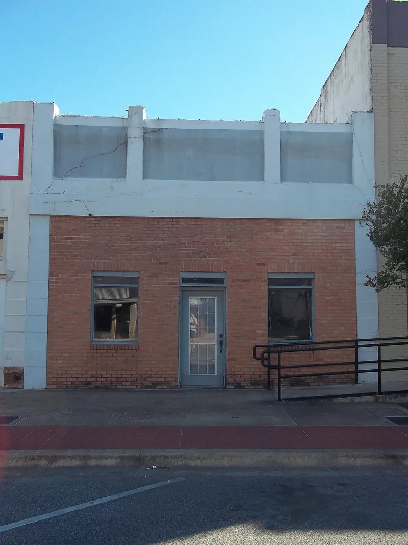 Fenley Commercial Building, Lufkin, Texas