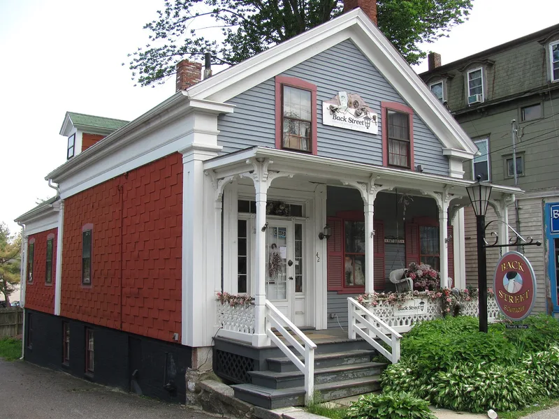 Comins-Wall House, Southbridge, Massachusetts