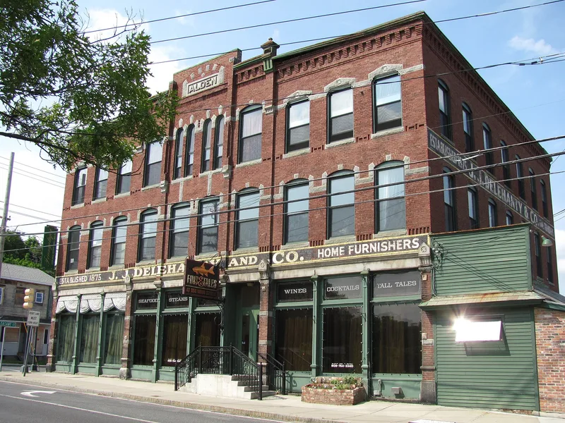 Alden-Delahanty Block, Southbridge, Massachusetts