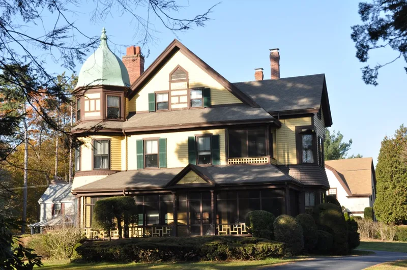 House at 556 Lowell Street, Wakefield, Massachusetts