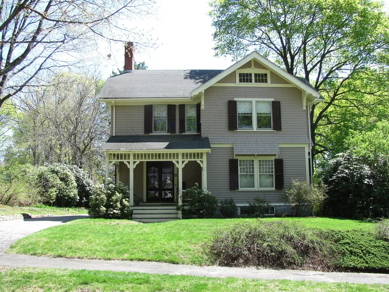 House at 11 Wave Avenue, Wakefield, Massachusetts