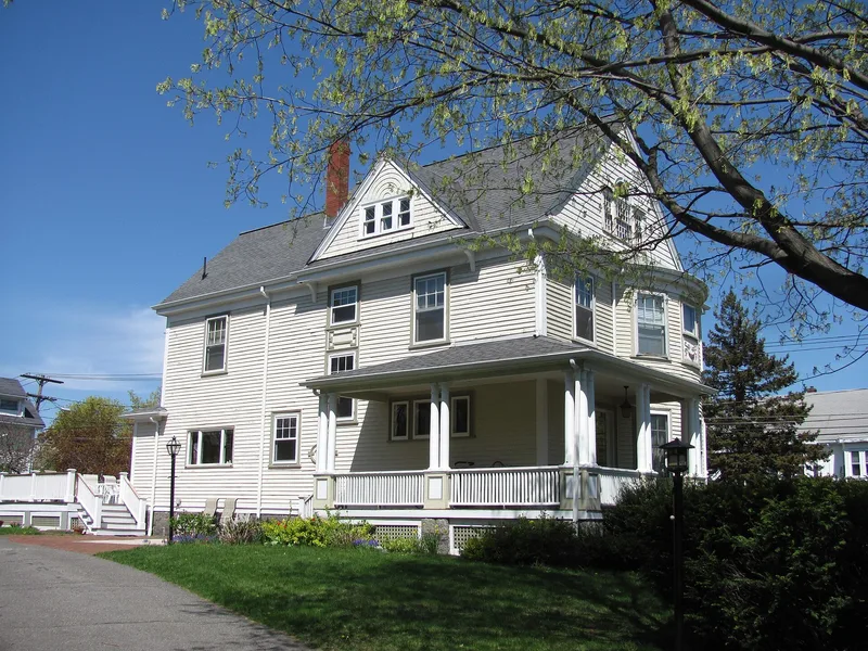 House at 23 Lawrence Street, Wakefield, Massachusetts
