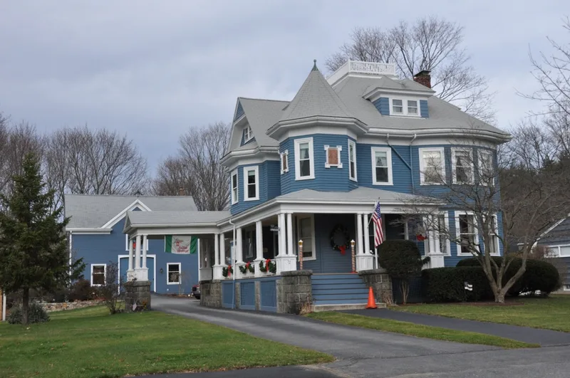 House at 52 Oak Street, Wakefield, Massachusetts