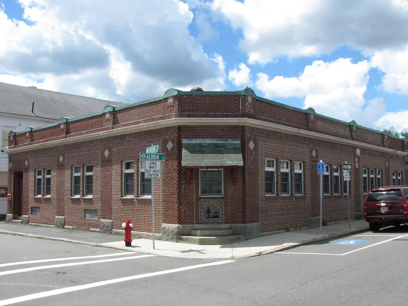 Item Building, Wakefield, Massachusetts