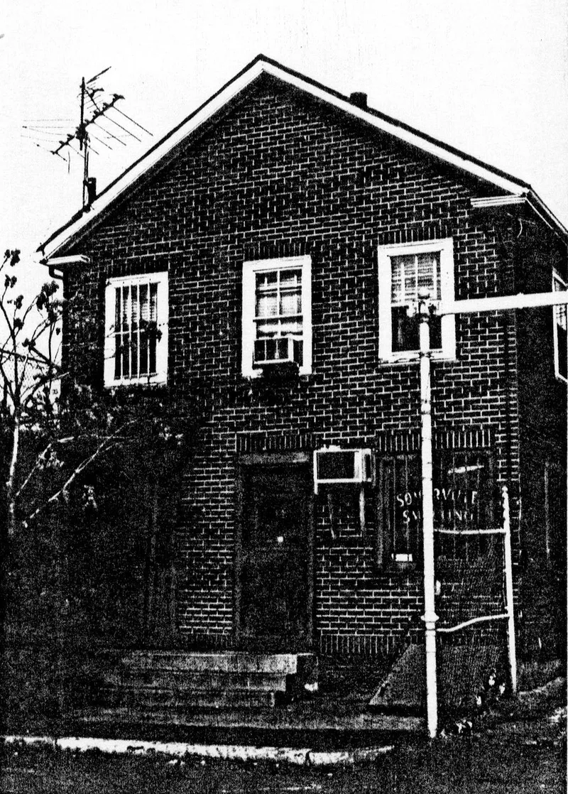 House at 14 Chestnut Street, Somerville, Massachusetts