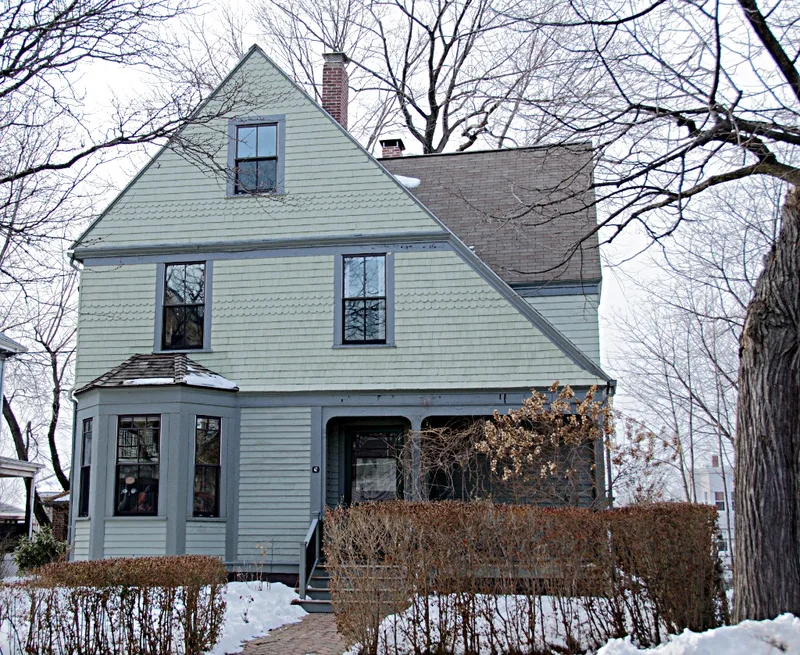 House at 42 Vinal Avenue, Somerville, Massachusetts