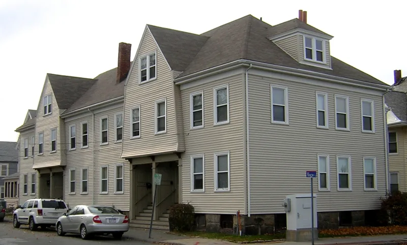 Building at 1-7 Moscow Street, Quincy, Massachusetts