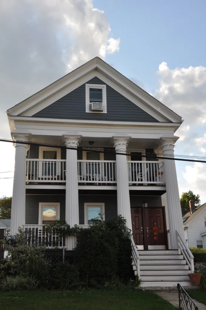 Gibbs, William, House, Waltham, Massachusetts