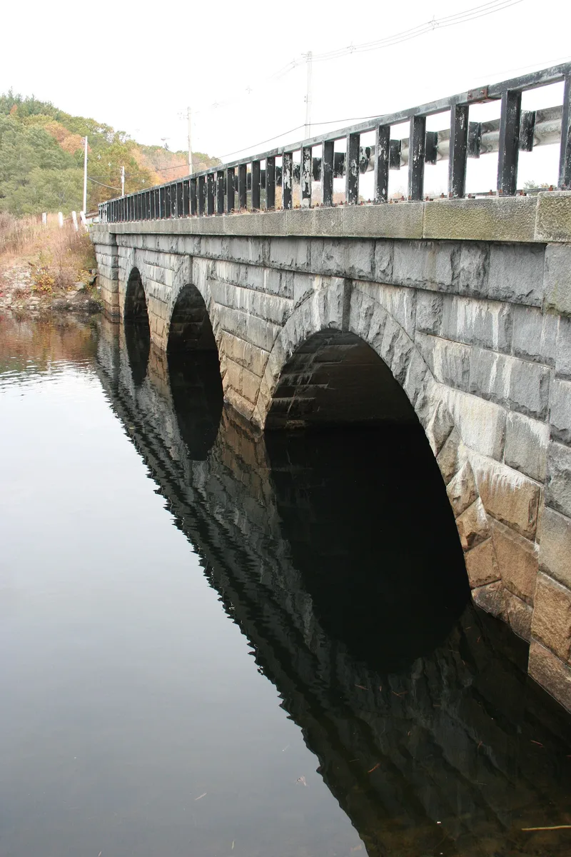 Quinepoxet River Bridge, West Boylston, Massachusetts