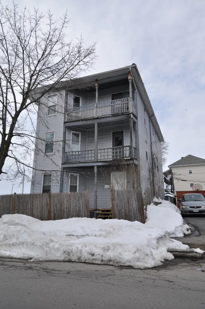 Lumb, Thomas, Three-Decker, Worcester, Massachusetts