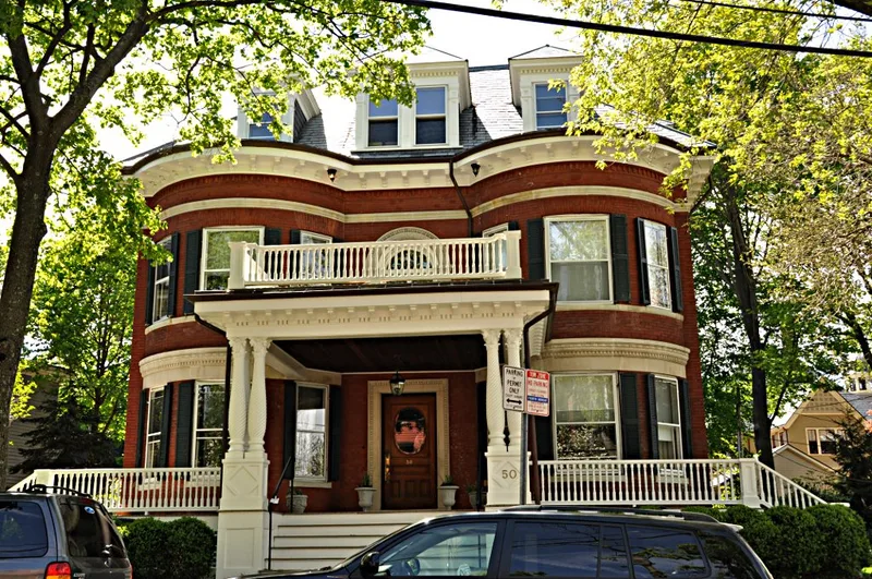 DeRosay-McNamee House, Cambridge, Massachusetts