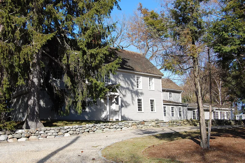 Brown House, Hamilton, Massachusetts