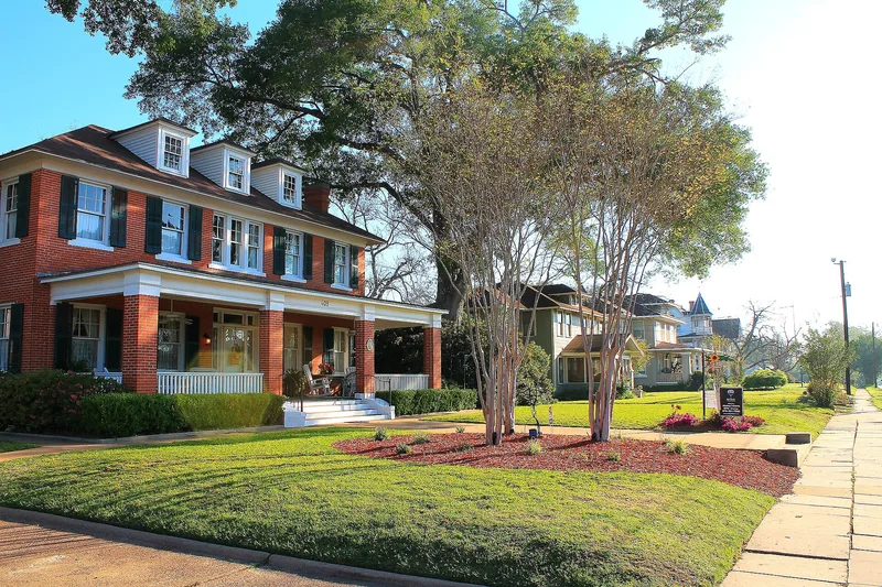 East Brenham, Brenham, Texas