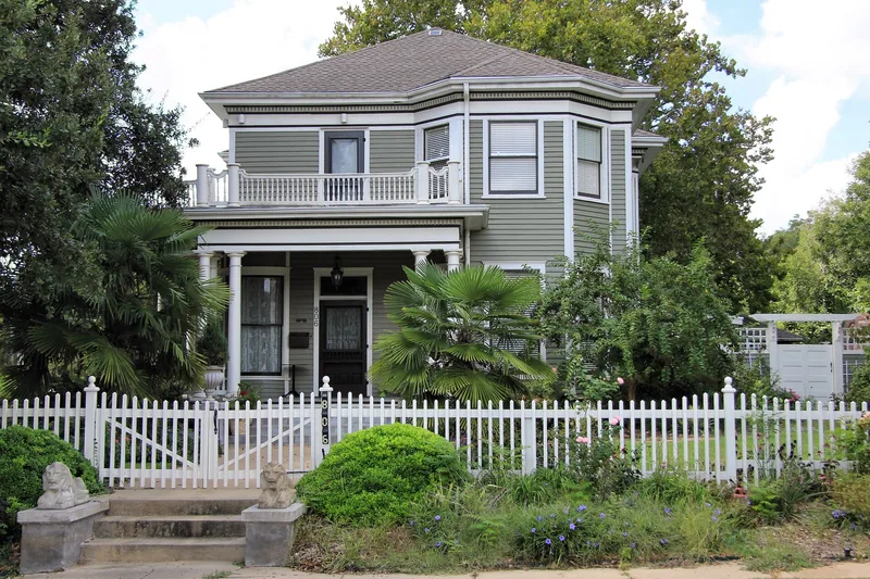 Brockschmidt-Miller House, Brenham, Texas