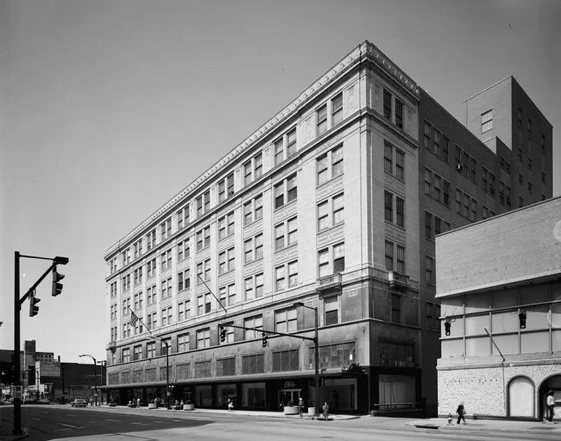 O'Neil's Department Store, Akron, Ohio