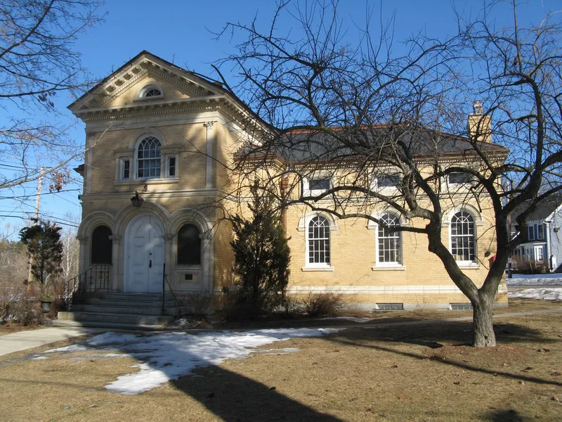 Houghton Memorial Building, Littleton, Massachusetts