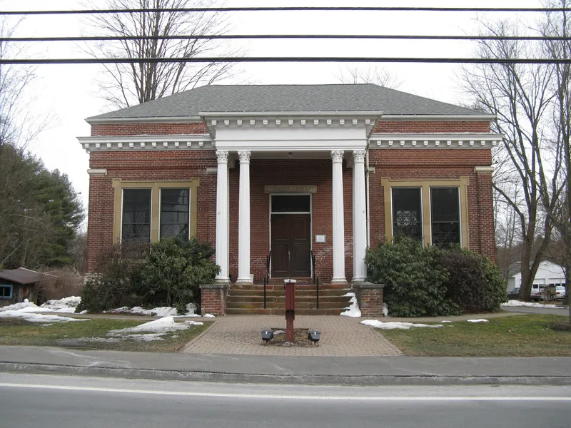 Southampton Center Historic District, Massachusetts